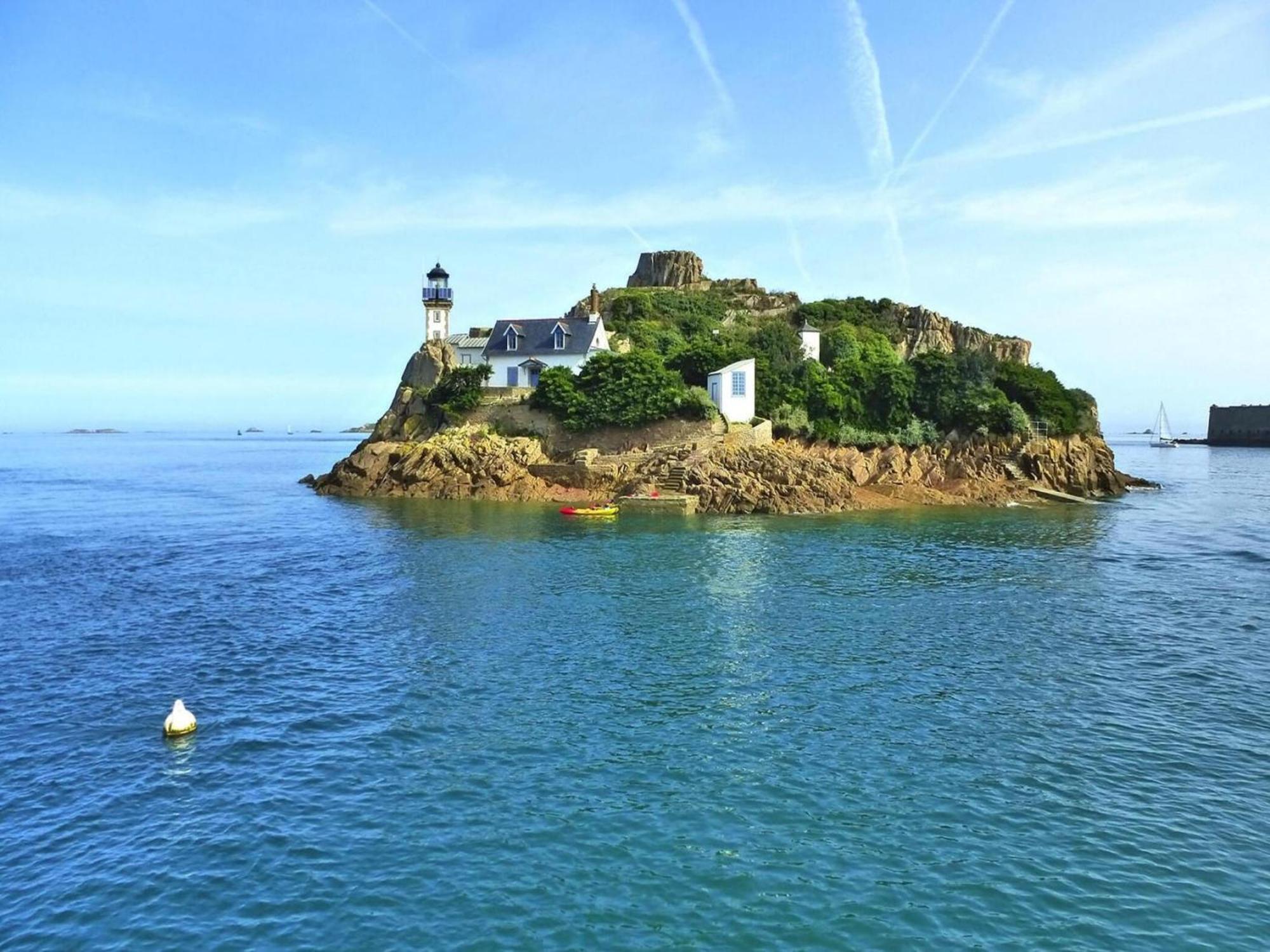 Pretty Breton Holiday Home In A Top Location 普卢加斯努 外观 照片